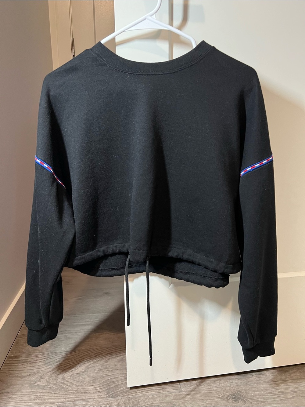 Forever 21 Black Cropped Drawstring Sweatshirt with Sleeve Stripe